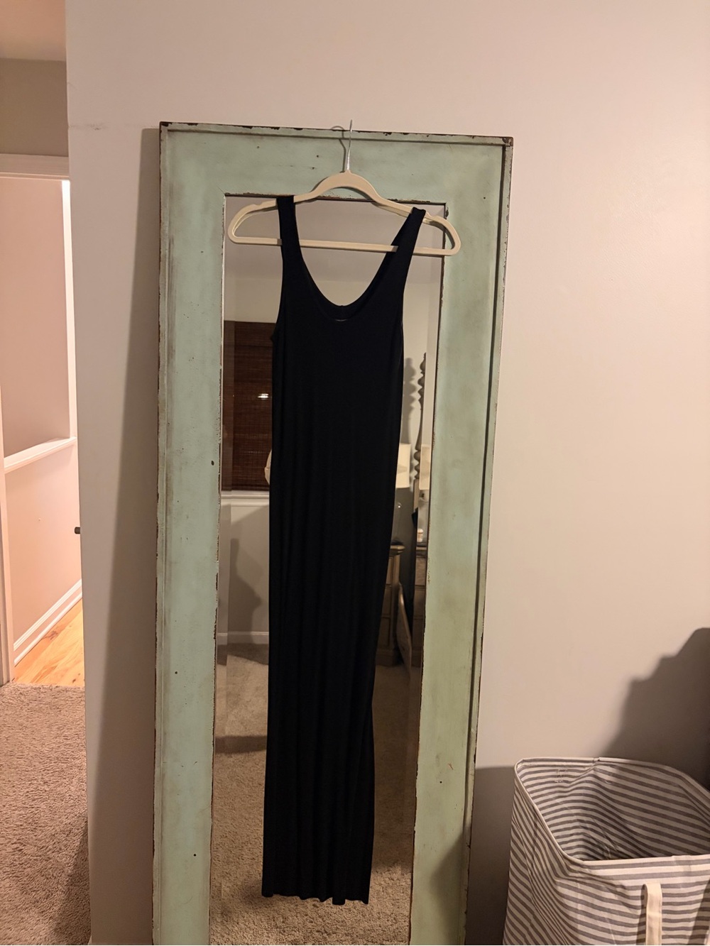 ⭐️Worn Once⭐️Enza Costa Black Scoop-Neck Sleeveless Maxi Dress